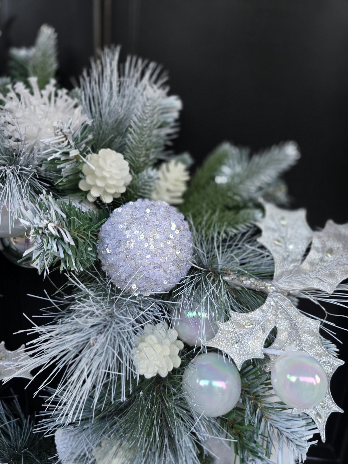 Luxury Christmas Flocked Snowy Christmas Wreath Winter Holiday Front Door Porch Wall Hanger Mantle Home Decor Decoration Designer Gift Pine