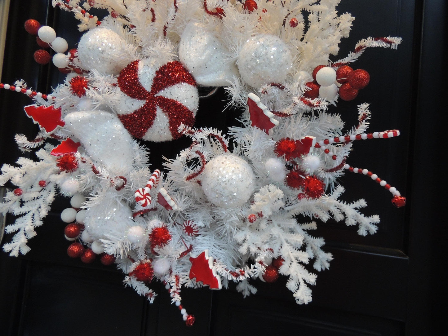 Luxury Candy Cane Red White Gum Ball Christmas Wreath Front Door Luxury Home Decorations Xmas Winter Mantle Decor Holiday Wreath Advent Swag