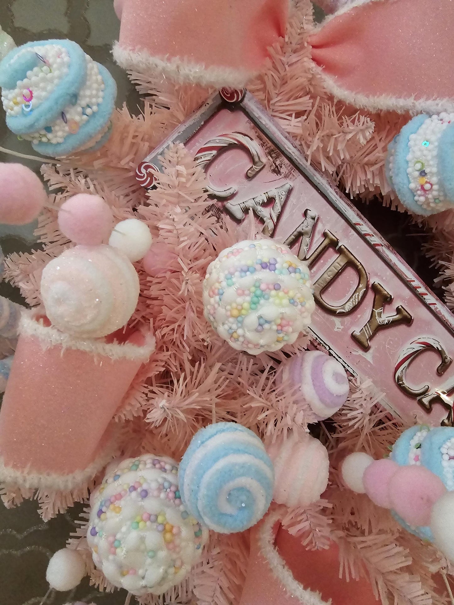 Luxury Candy Shop Pink Pastel Sweets Christmas Wreath Front Door Luxury Home Decorations Xmas Winter Mantle Decor Holiday Wreath Advent Swag