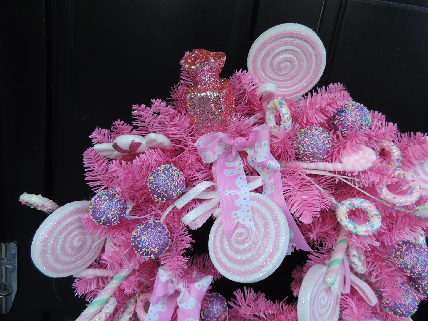 Luxury Candy Shop Pink Pastel Sweets Christmas Wreath Front Door Luxury Home Decorations Xmas Winter Mantle Decor Holiday Wreath Advent Swag
