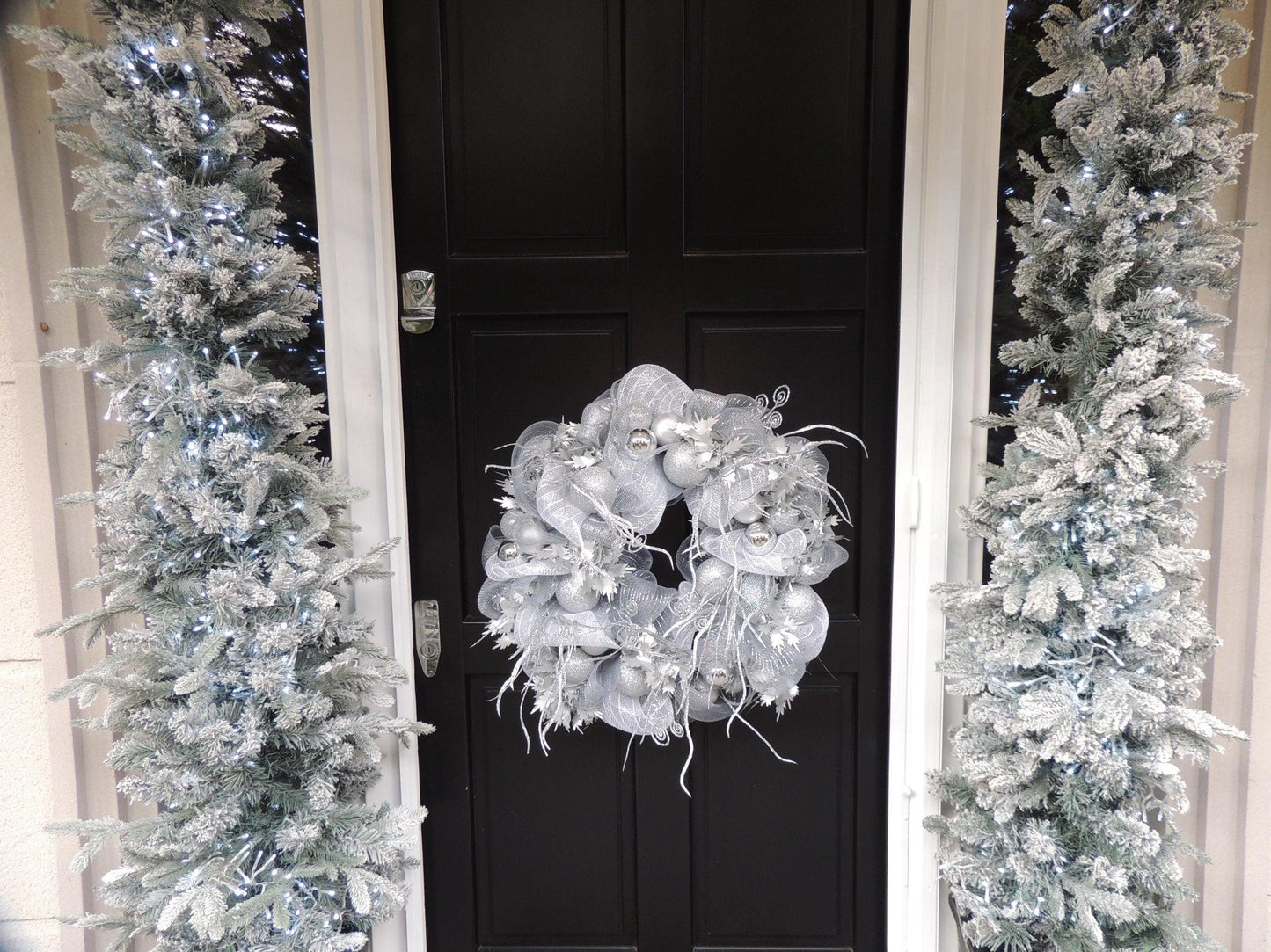 White Silver Luxury Christmas Wreath Front Door Luxury Home Decorations Xmas Winter Mantle Decor Holiday Wreath Advent Swag Silver Theme