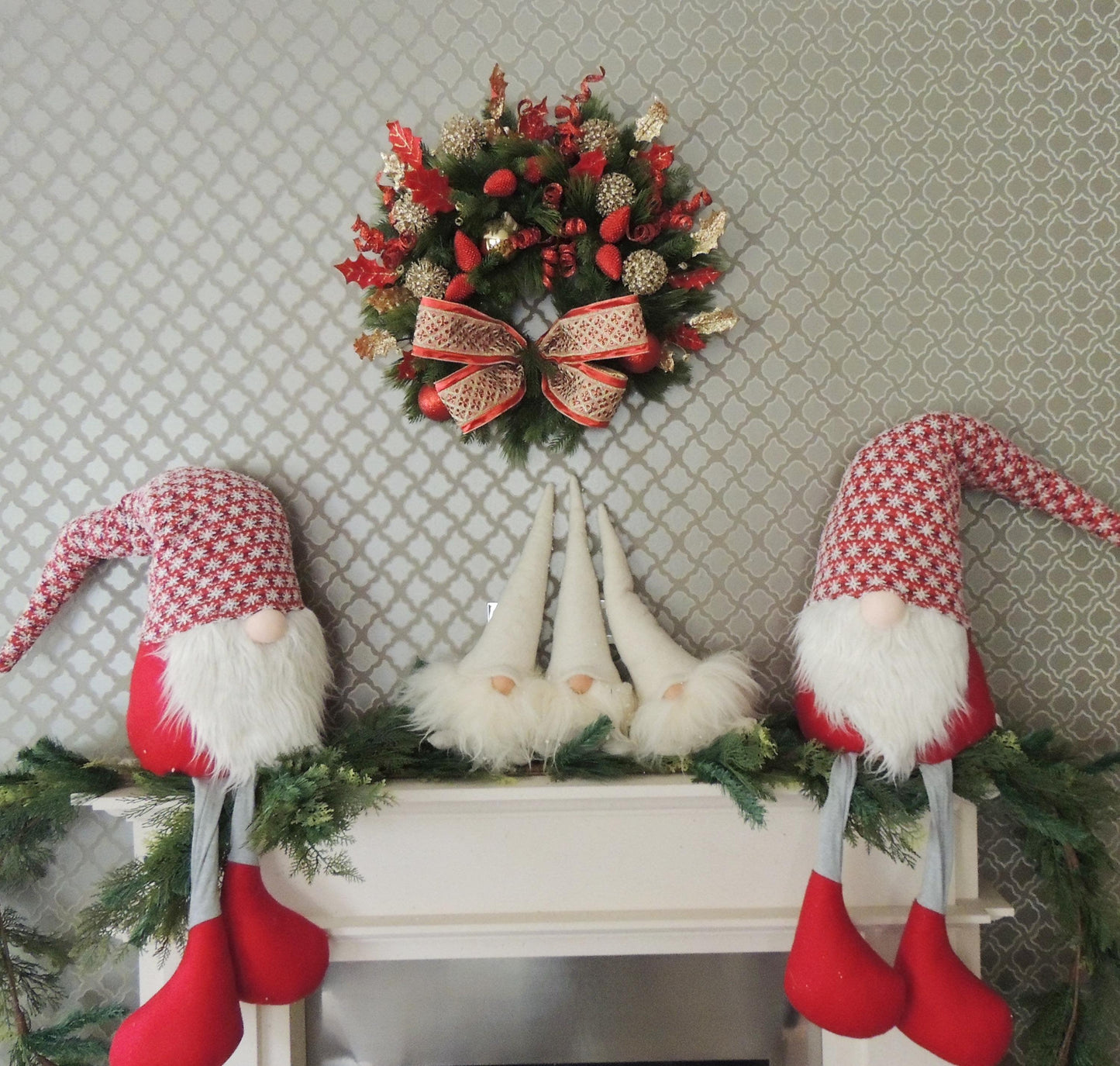 Luxury Christmas Wreath For Front Door, Fireplace Mantle, Luxury Home Decorations, Red Green Xmas, Winter Mantle Decor, Designer Wreath