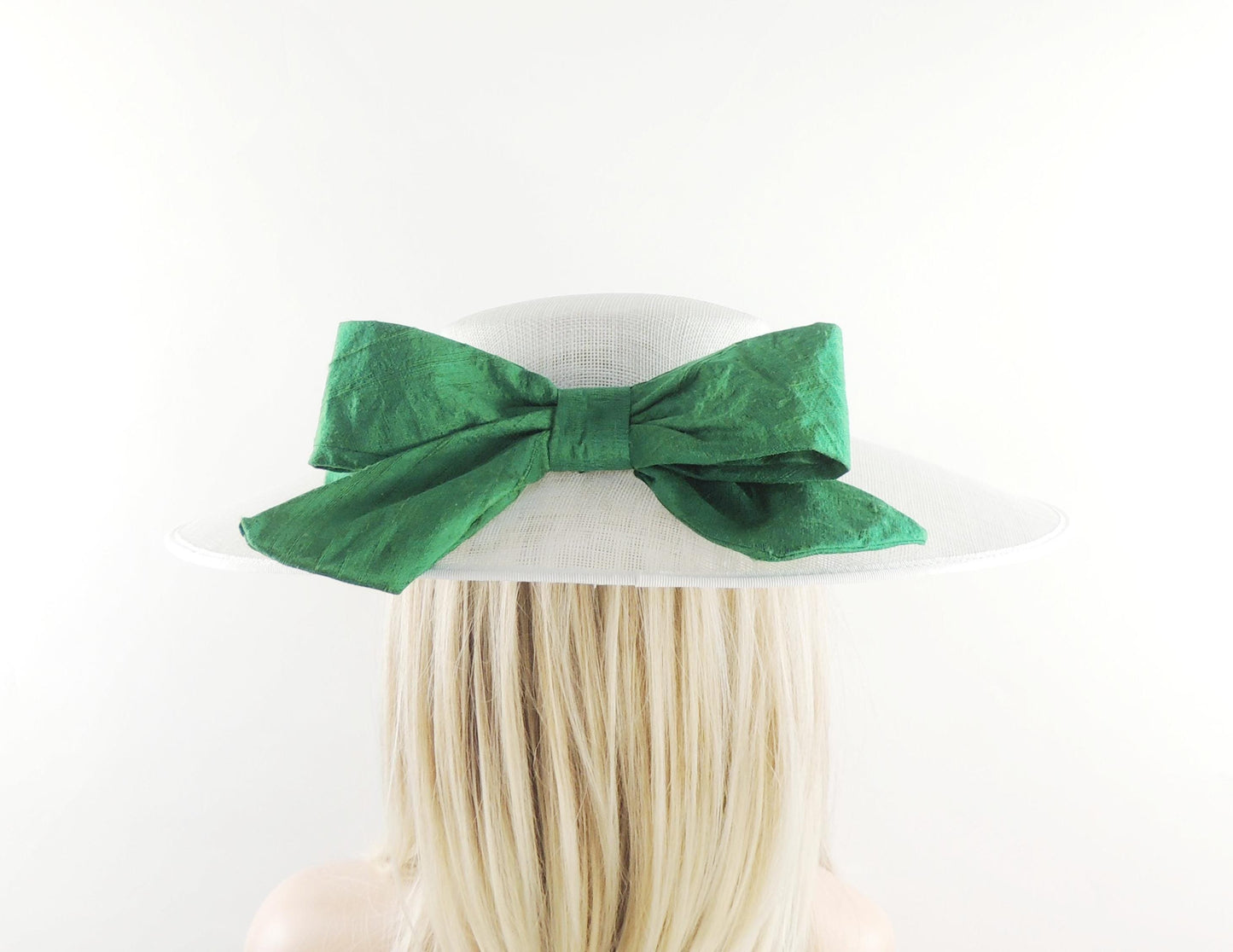 White Emerald Green Statement Bow Fascinator Hatinator Cartwheel Boater Hat Kentucky Derby Oaks Ascot Weddings Church Races Tea Elegant