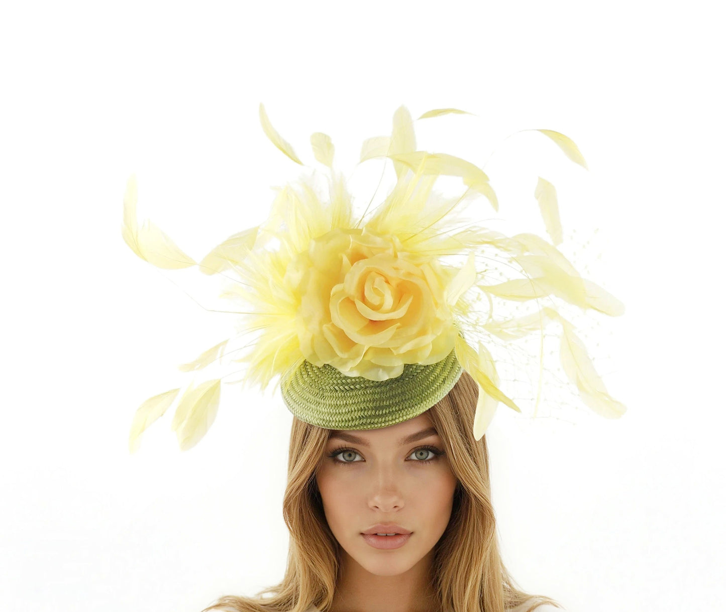 Bailey Percher Fascinator – Weddings, Race Days & Elegant Occasions featuring yellow floral and feather details on green base.
