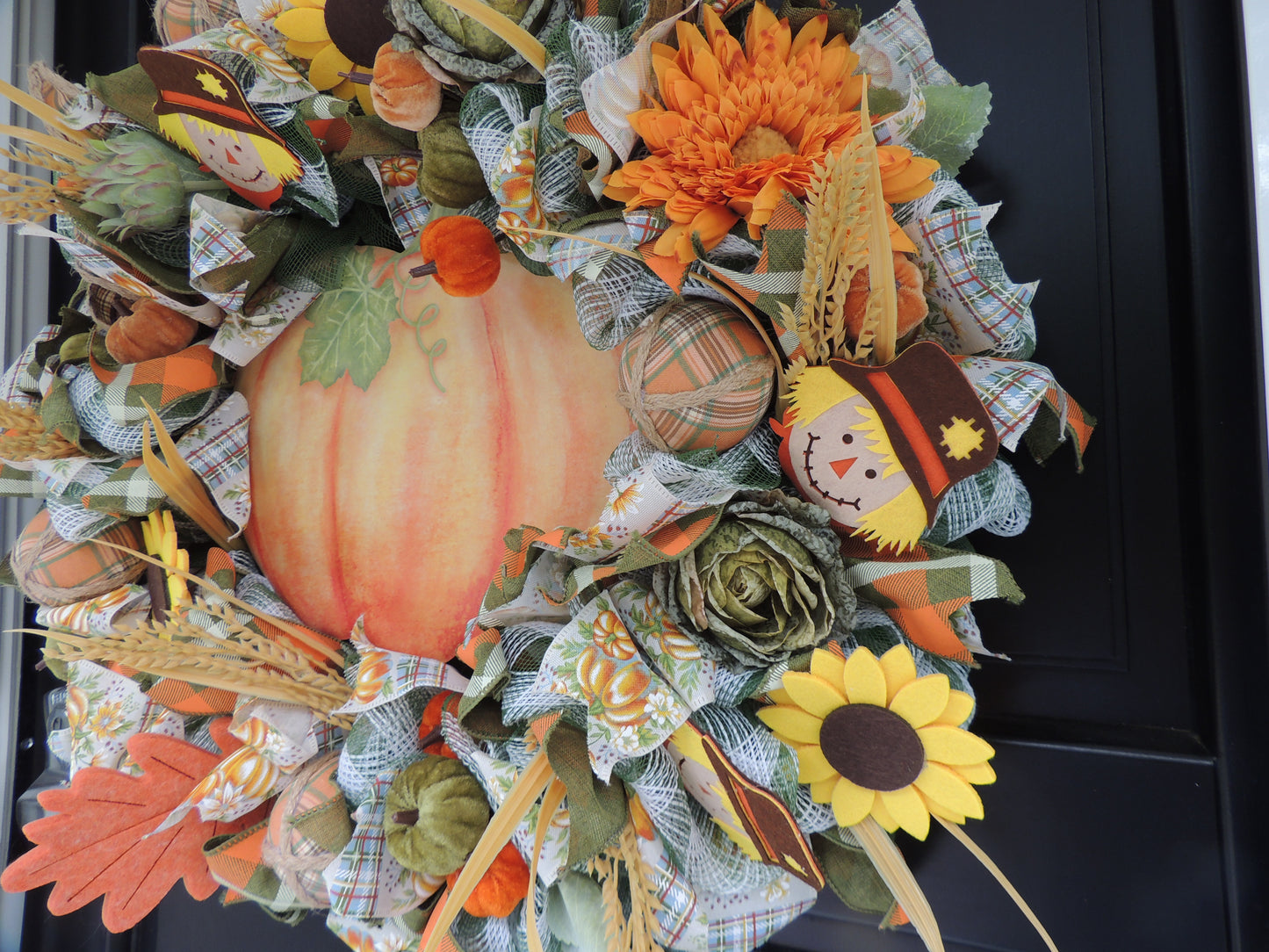 Large Autumn Pumpkin Wreath with Scarecrows & Sunflowers – 60cm Fall Harvest Thanksgiving Front Door Decor