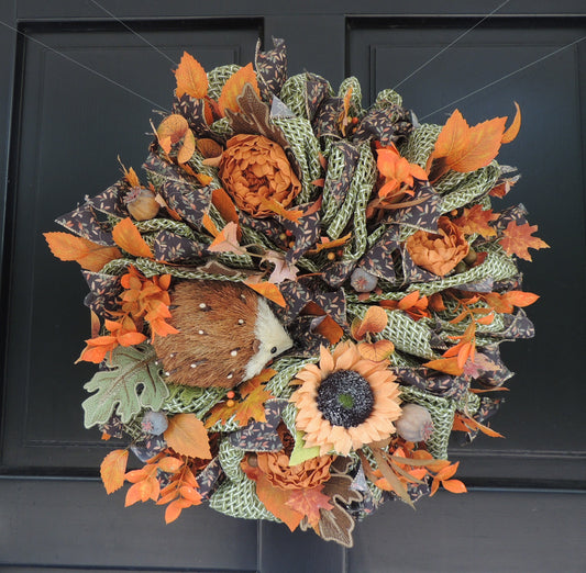 Autumn Hedgehog Woodland Wreath – 50cm Large Fall Front Door Wreath with Sunflower, Acorns & Harvest Foliage – Rustic Seasonal Home Decor