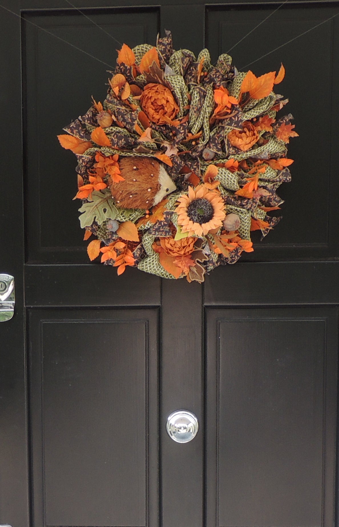 Autumn Hedgehog Woodland Wreath – 50cm Large Fall Front Door Wreath with Sunflower, Acorns & Harvest Foliage – Rustic Seasonal Home Decor
