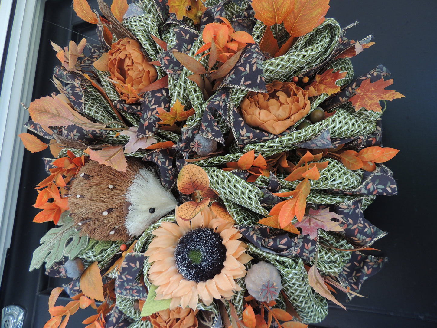 Autumn Hedgehog Woodland Wreath – 50cm Large Fall Front Door Wreath with Sunflower, Acorns & Harvest Foliage – Rustic Seasonal Home Decor