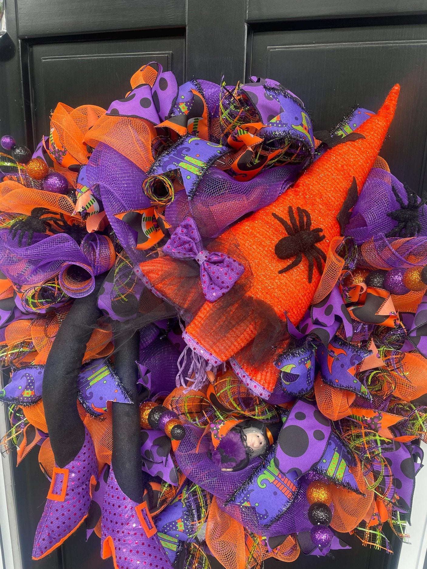 Halloween Wreath, Halloween Door Wreath, Halloween Front Door Wreath, Halloween, Halloween Decor, Halloween Door Wreaths, Halloween Wreaths - Hats By Cressida