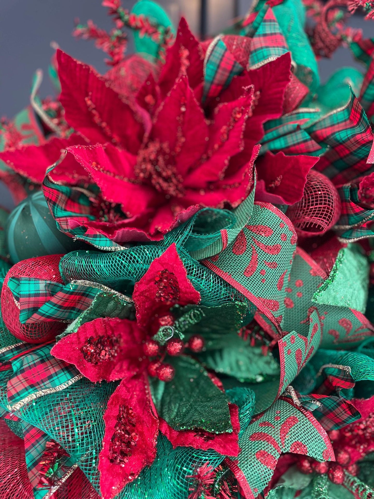 Luxury Christmas Wreath Front Door, Luxury Home Decorations, Red Green Xmas, Winter Mantle Decor, Holiday wreath,Advent wreath,Holiday Swag - Hats By Cressida