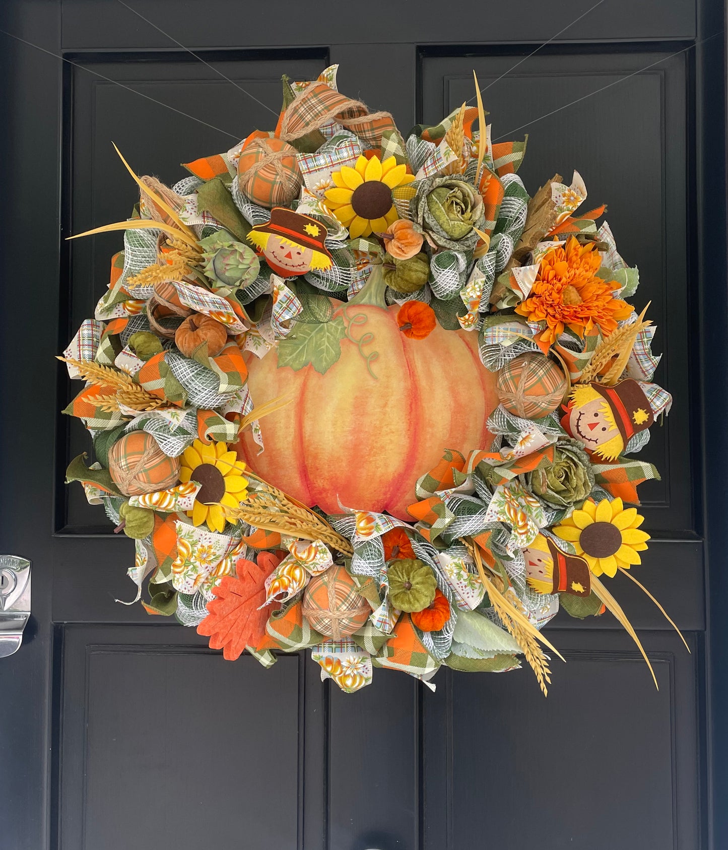 Large Autumn Pumpkin Wreath with Scarecrows & Sunflowers – 60cm Fall Harvest Thanksgiving Front Door Decor