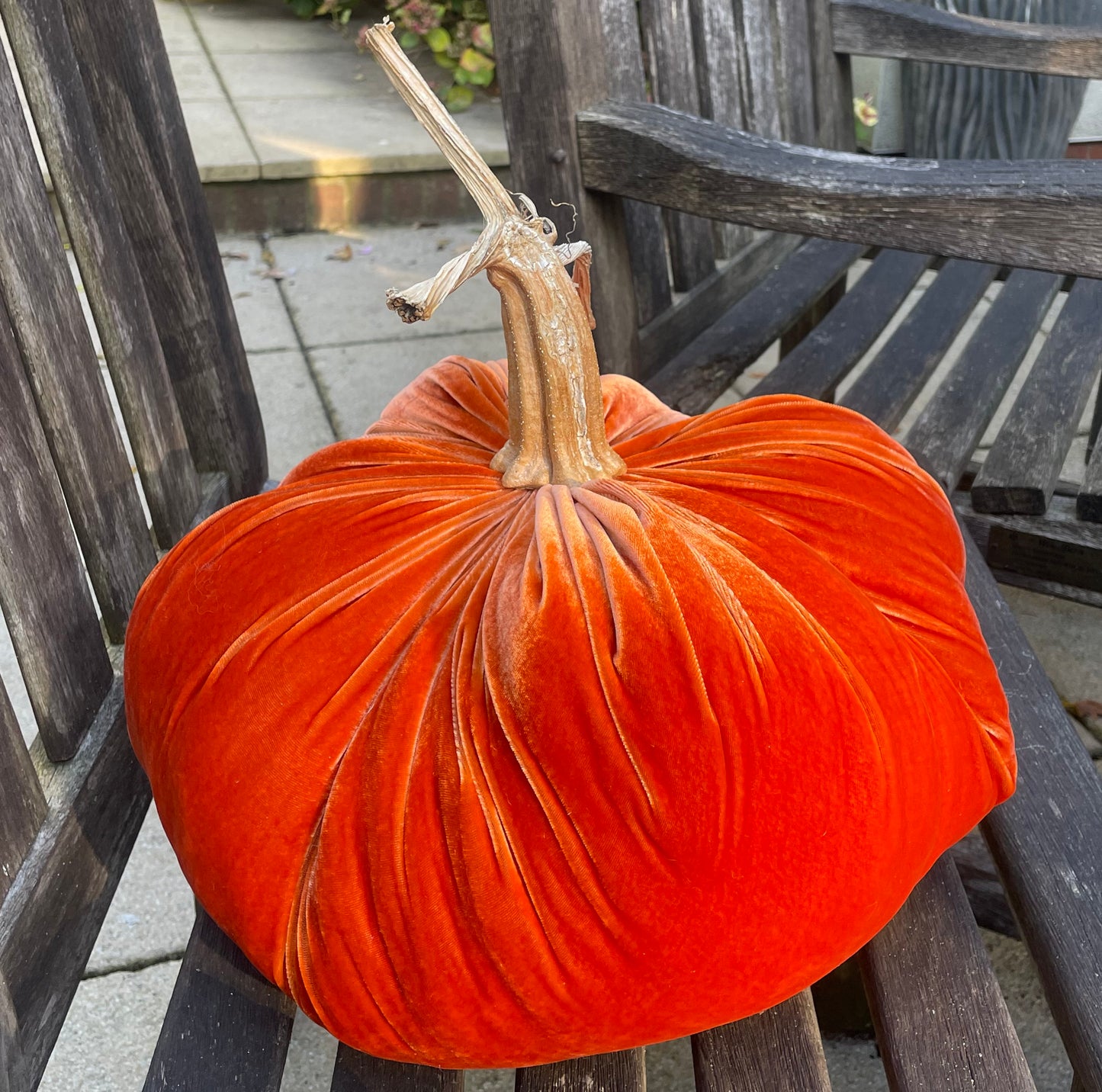 Large Silk Velvet Pumpkin – Wedding & Autumn Table Centrepiece