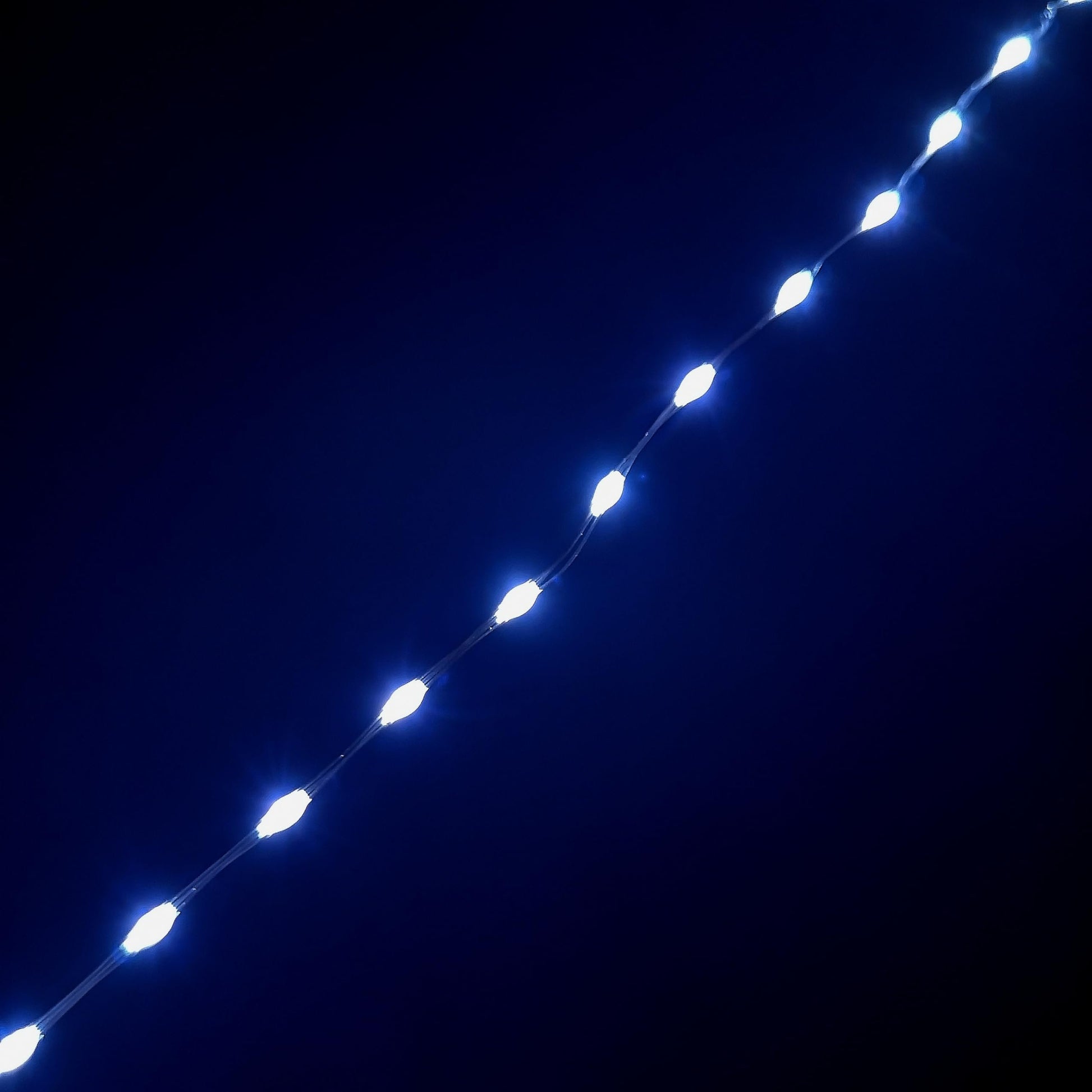 Premier 9.6m Compact MicroBrights Christmas Lights with 600 LEDs in White - Hats By Cressida