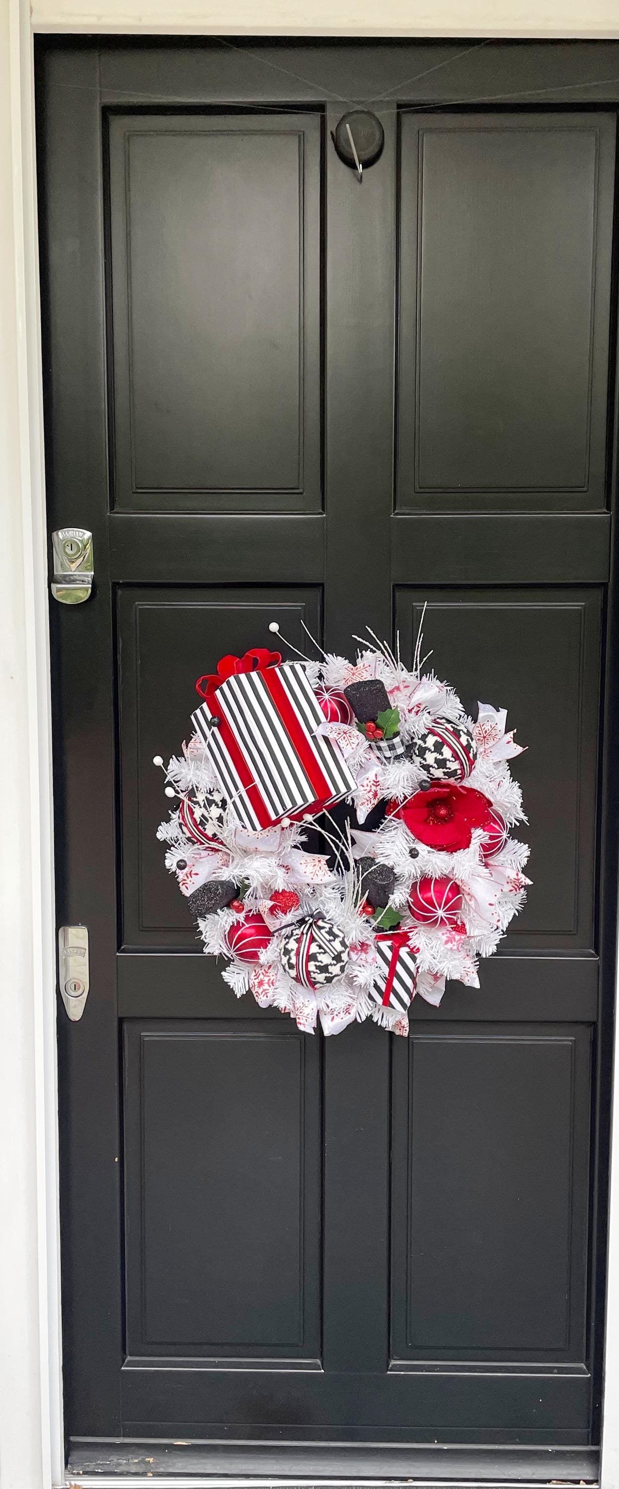 Red White Black Christmas Wreath Front Door Glam Deco Home Decorations Xmas Winter Mantle Decor Holiday Wreath Modern Swag Fireplace Wall - Hats By Cressida