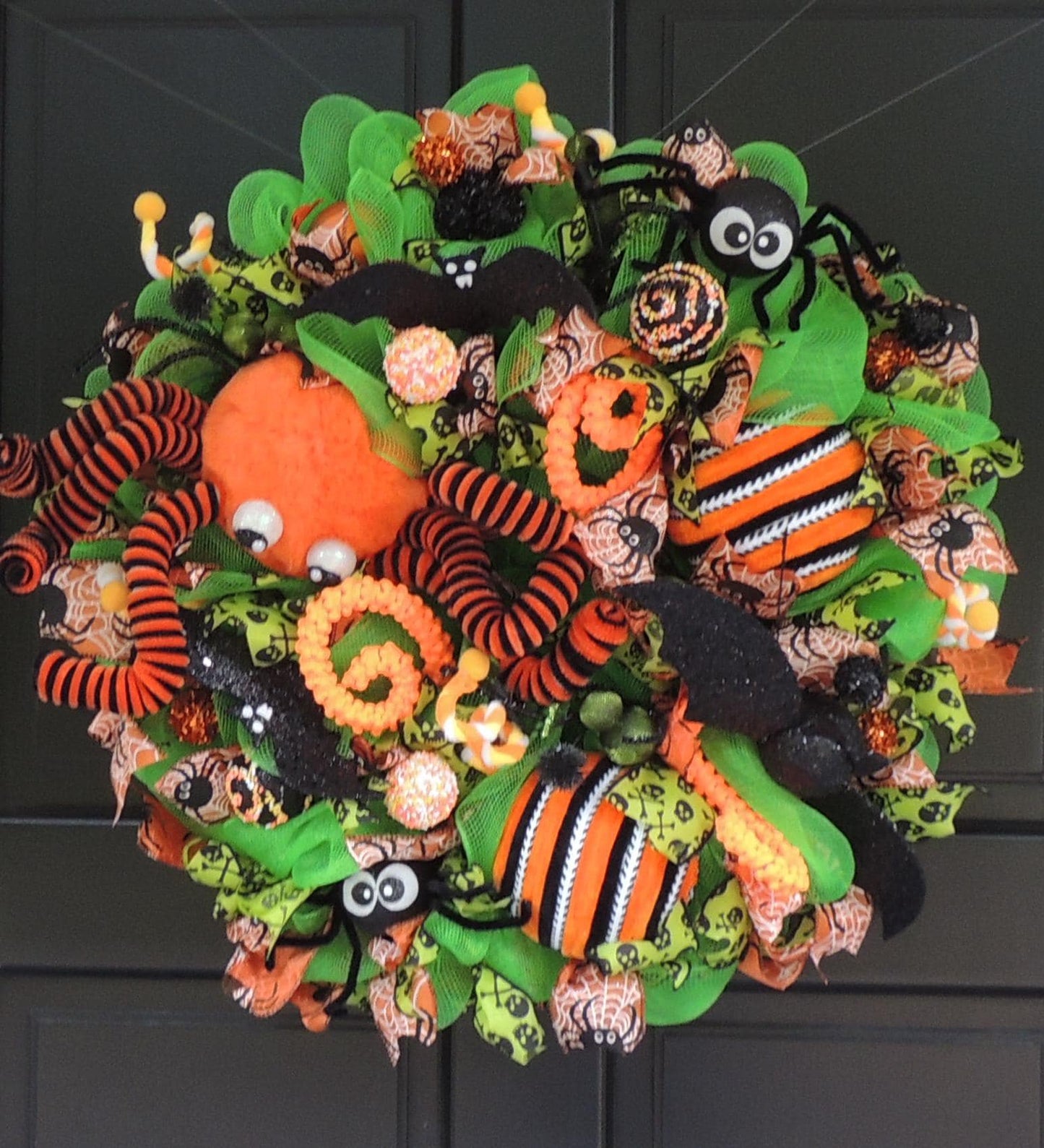 20" Halloween Wreath, Large Spider Wreath, Halloween Door Wreath, Spooky Halloween Decor, Front Door Wreath, Trick or Treat Decor