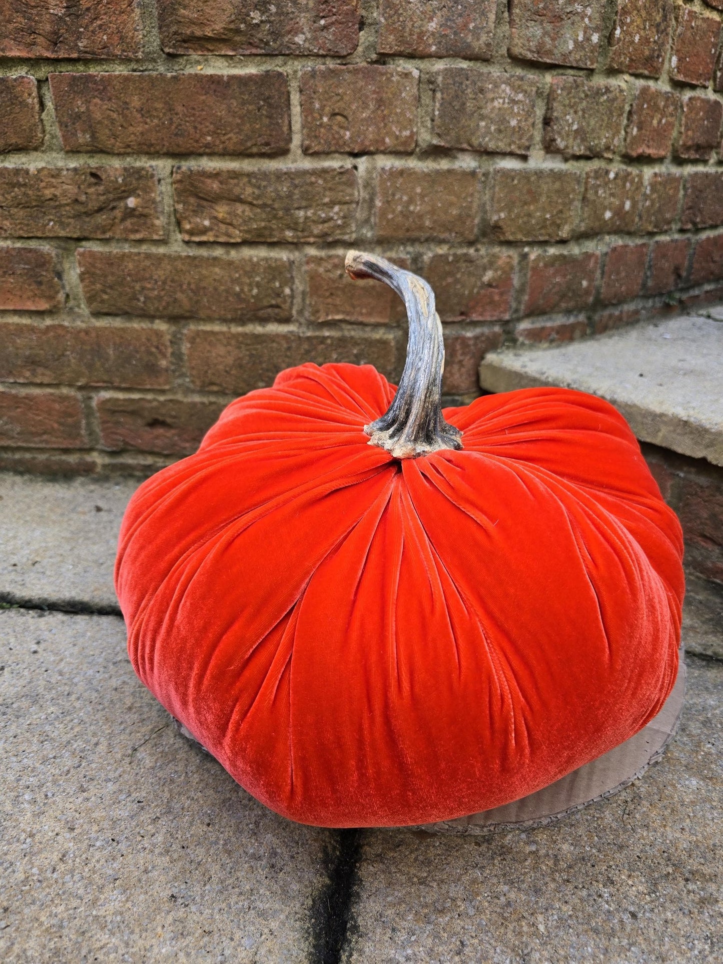 Forest Green Silk Velvet X-LARGE Elegant Pumpkin with Real Stem, Fall Wedding Centerpiece, Wedding Table Decor, Luxury Autumn Wedding Accent