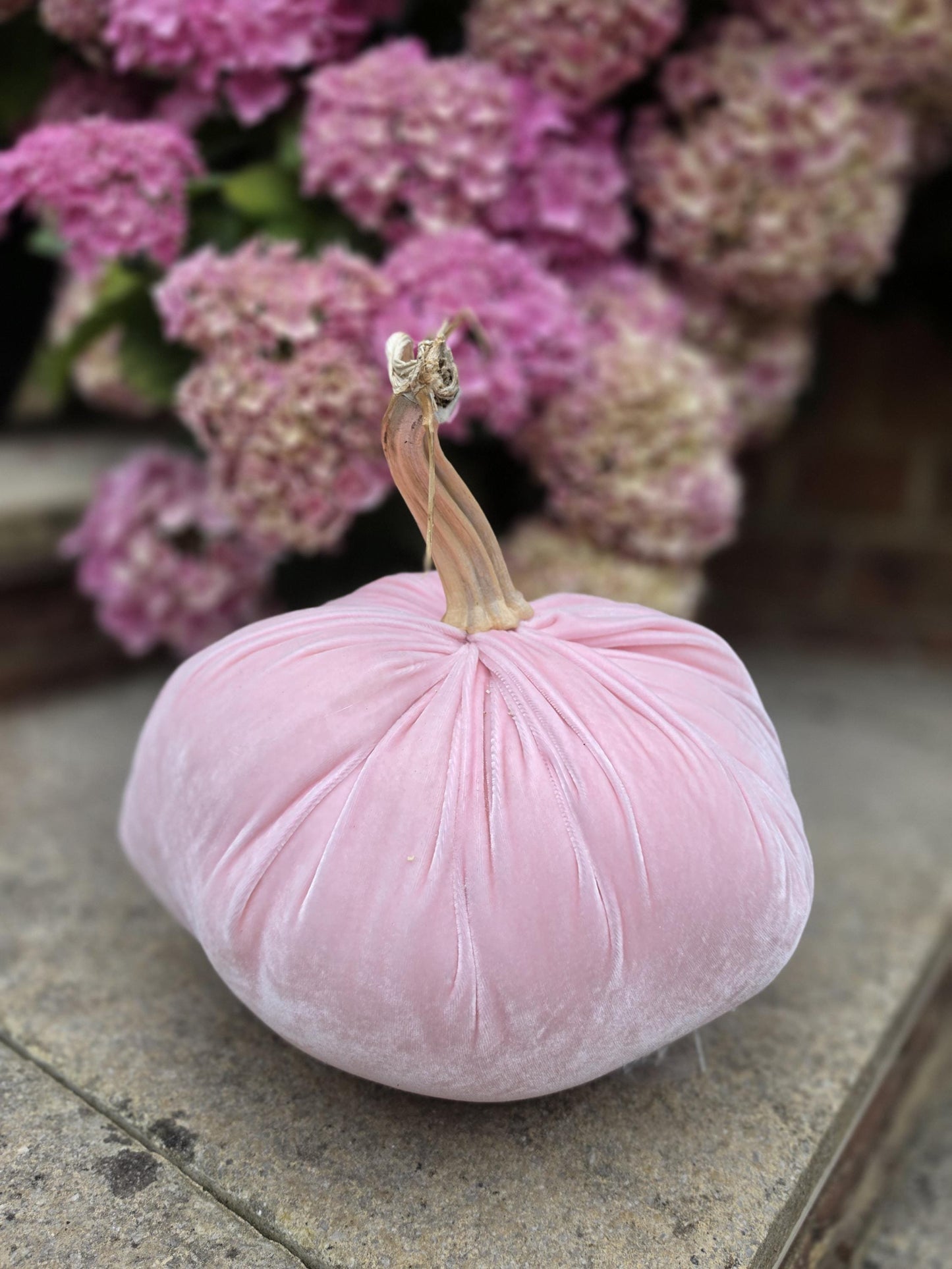 Cream LARGE Silk Velvet Pumpkin, Rustic Farmhouse Decor, Wedding Centerpiece,Thanksgiving Tablescape,Hostess Gift Idea,Fall Home Decoration