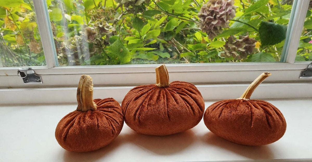 Burnt Orange Marble Crushed Velvet SMALL Pumpkin Set of 3, Thanksgiving Decor, Autumn Fall Table Centrepiece