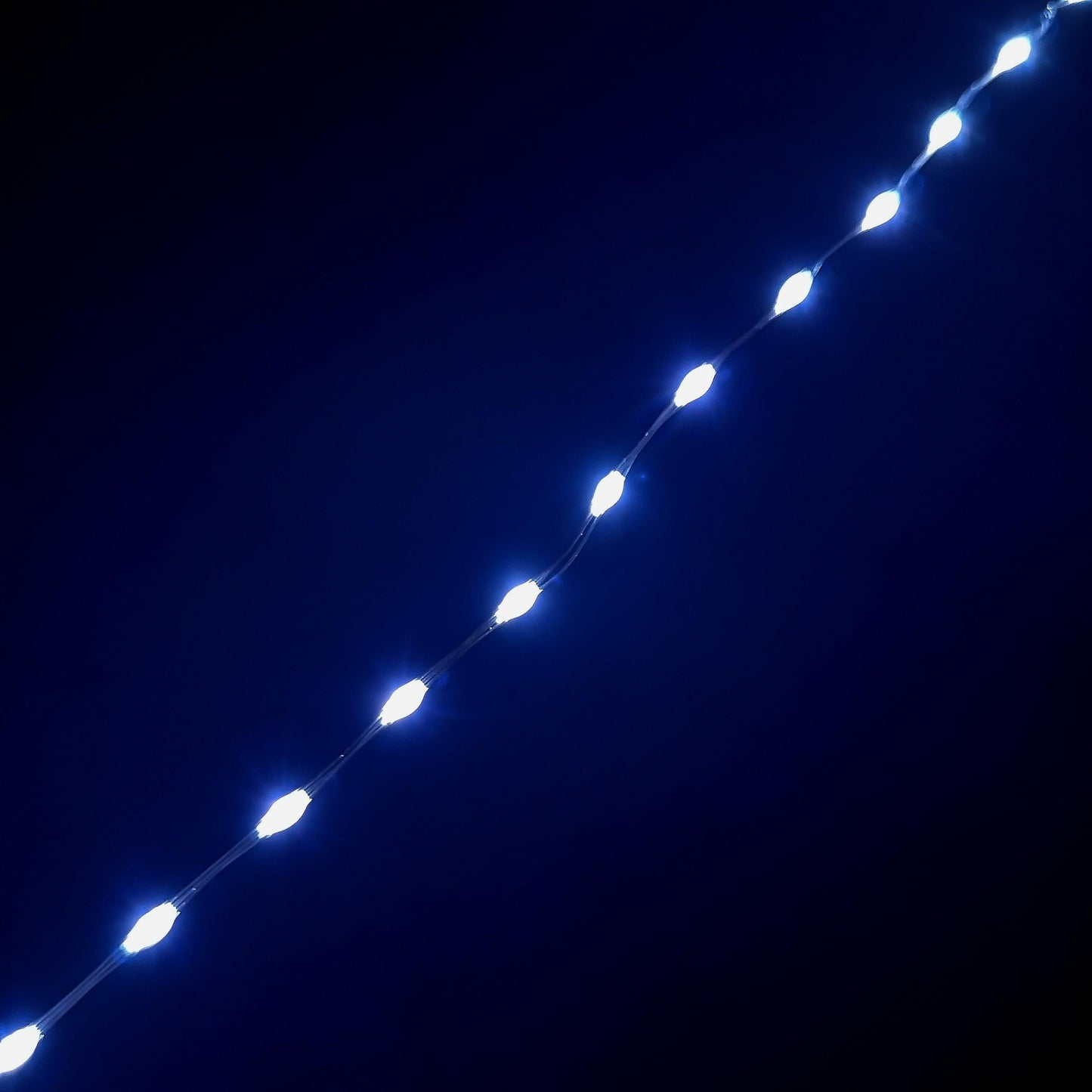 Premier 9.6m Compact MicroBrights Christmas Lights with 600 LEDs in White