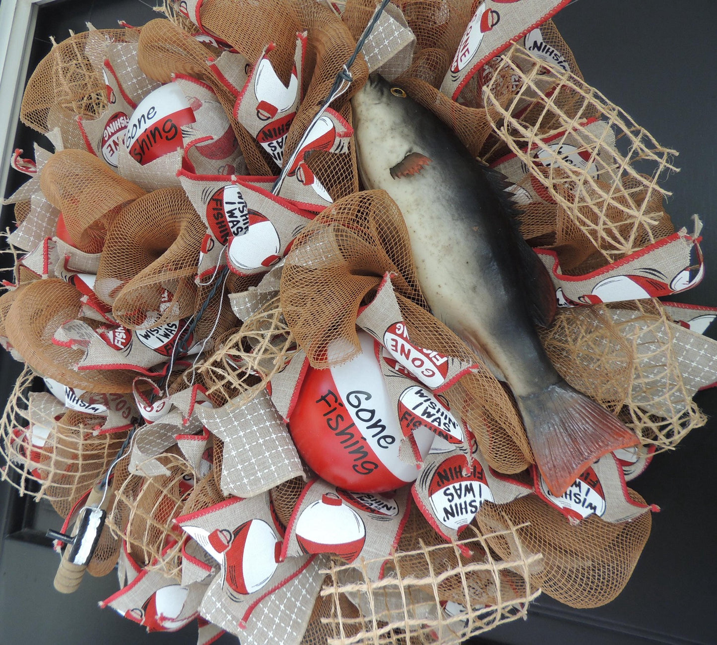 Fishing Bobber Wreath for Front Door, Angler Cabin Door Decor, Handmade Bass Fishing Wreath, Rustic Lake House Decoration Brown Red