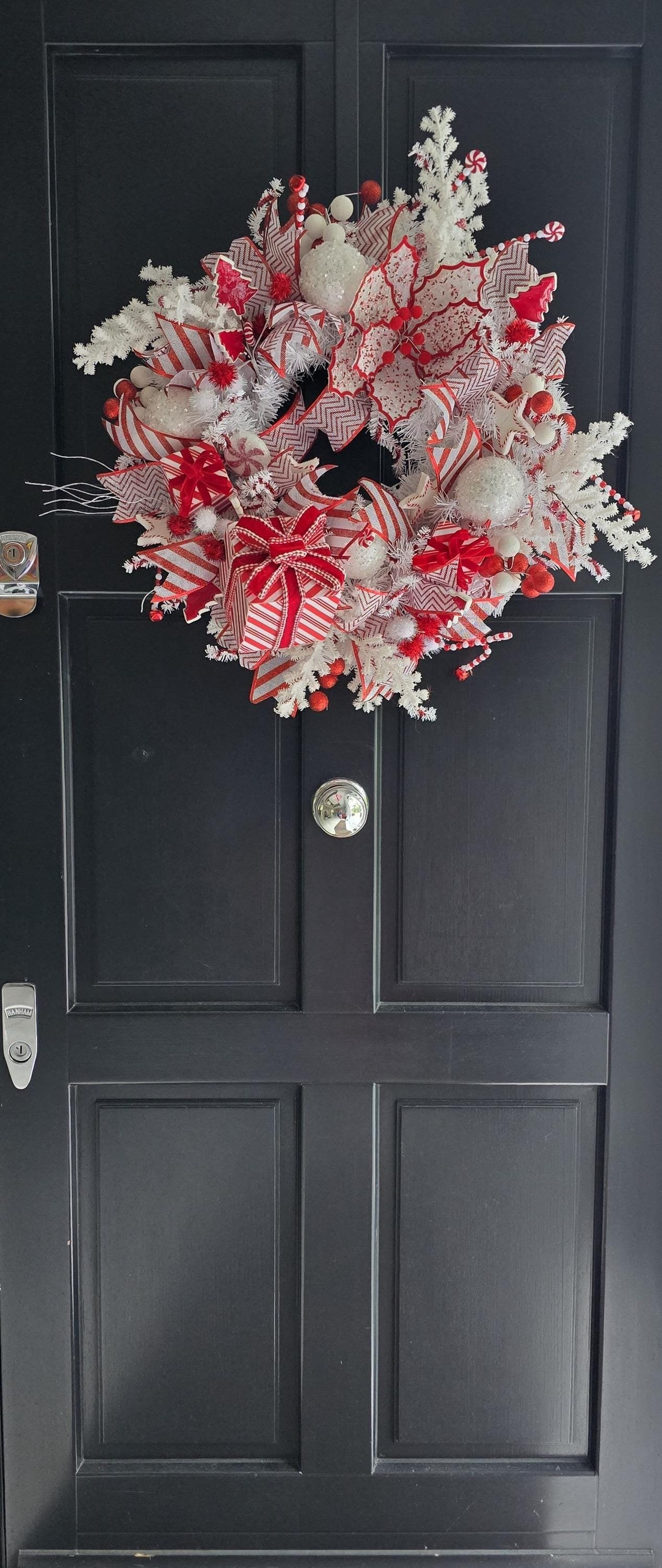 Luxury XL Candy Cane Red White Candy Gift Christmas Wreath Front Door Elegant Home Decorations Xmas Mantle Decor Holiday Wreath Advent Swag