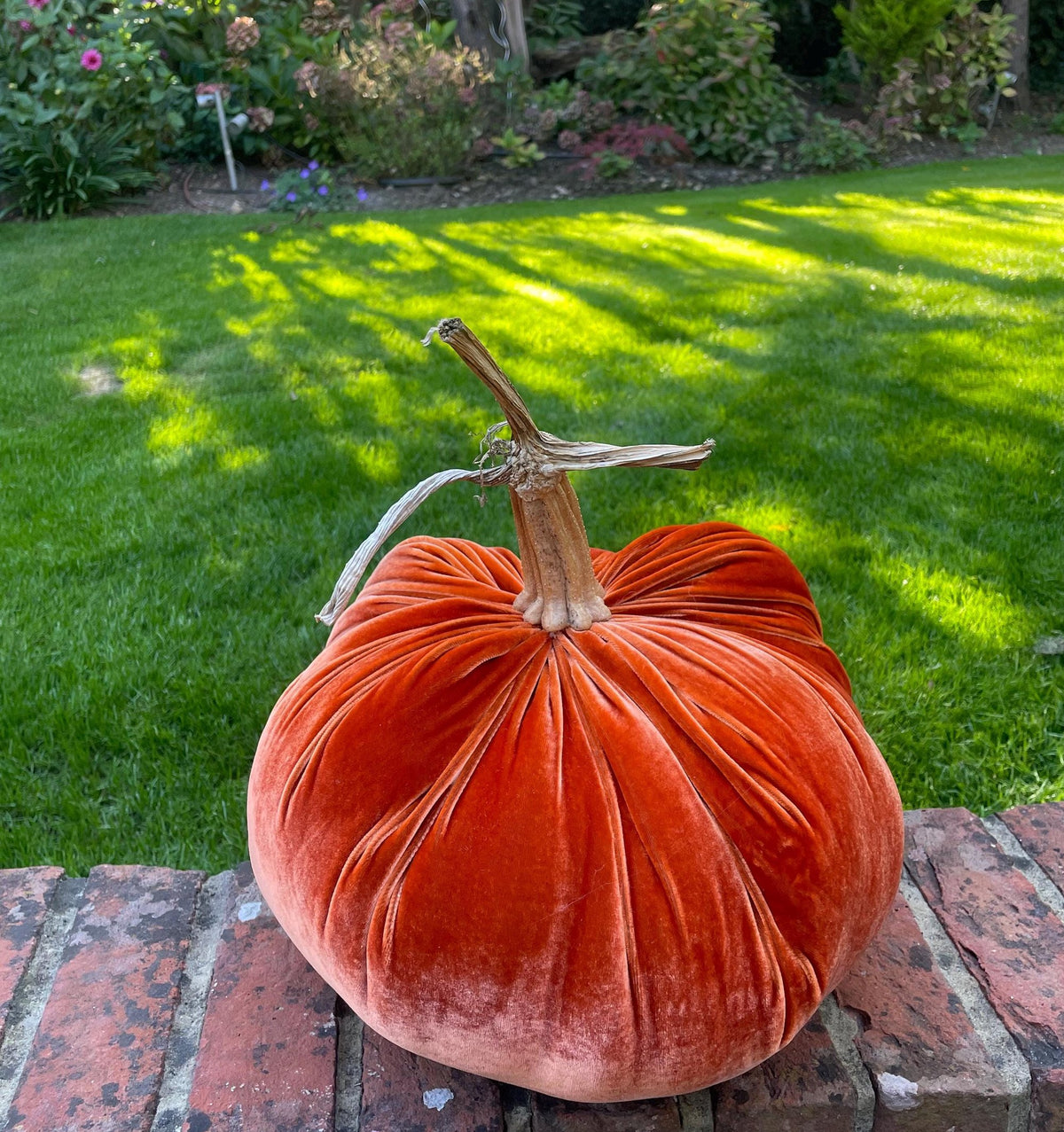 Orange Silk Velvet X-LARGE Velvet Pumpkins, Handmade Silk Velvet Pumpkins, Luxury Fall Decor, Real Stem Pumpkins, Thanksgiving Decorations