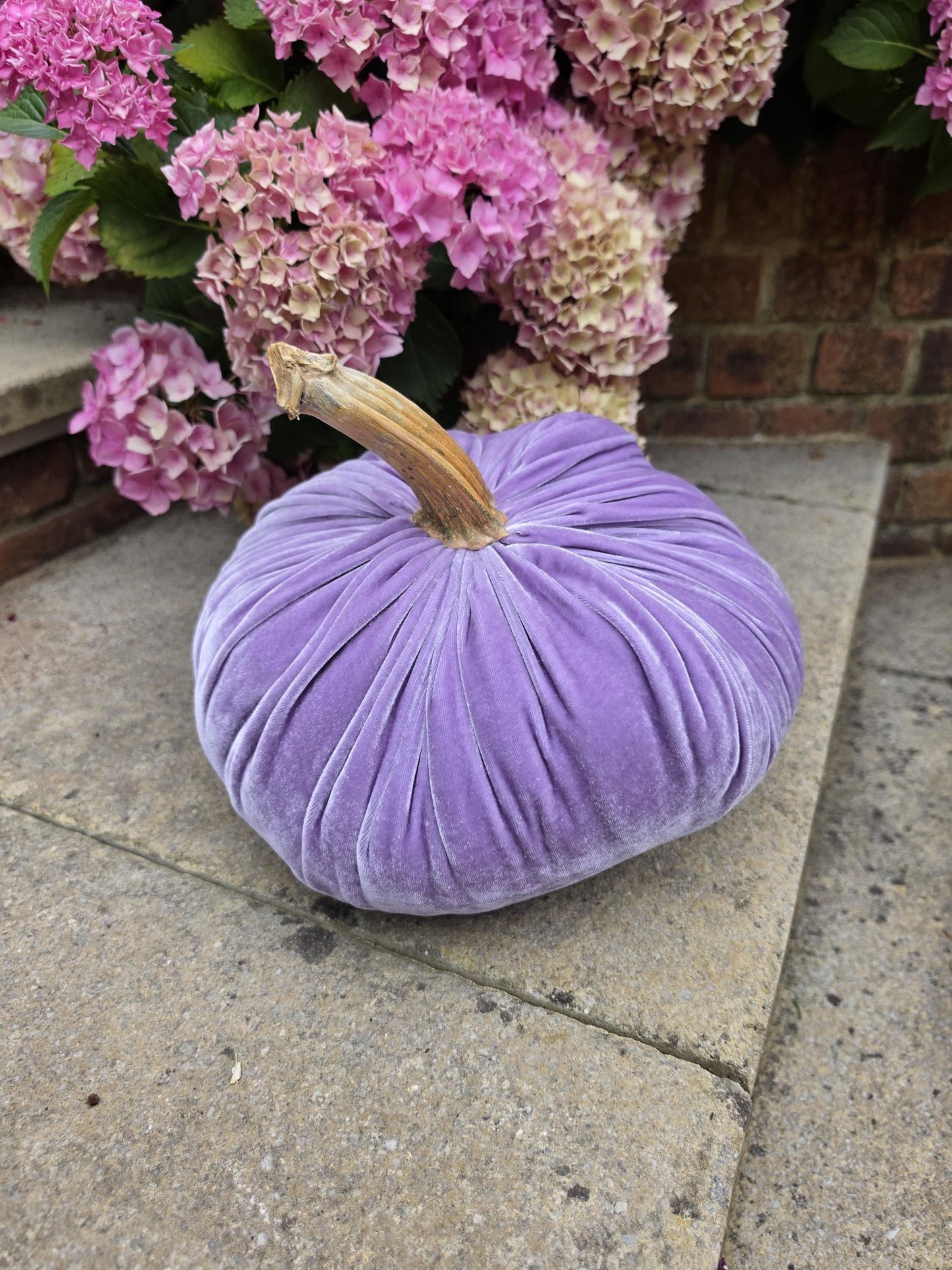 Cream LARGE Silk Velvet Pumpkin, Rustic Farmhouse Decor, Wedding Centerpiece,Thanksgiving Tablescape,Hostess Gift Idea,Fall Home Decoration